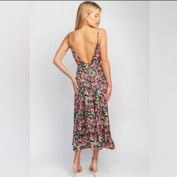RESA Dresses & Skirts - NWT Resa Hannah midi in Casablanca floral size large